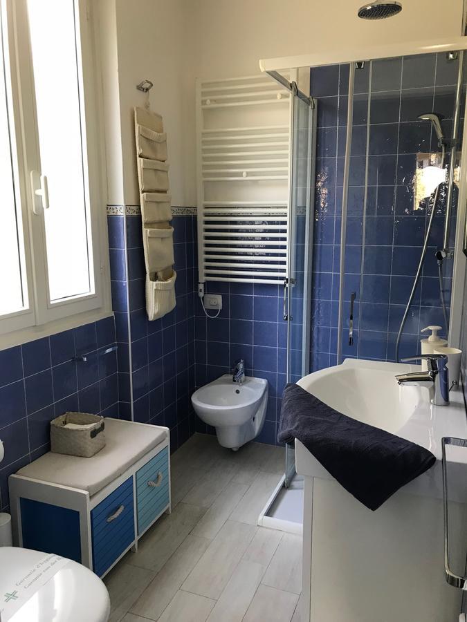 Aparthotel Residenza Le Logge Torri Del Benaco Exterior foto