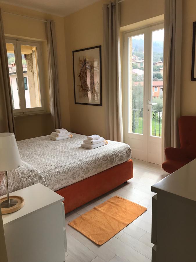 Aparthotel Residenza Le Logge Torri Del Benaco Exterior foto